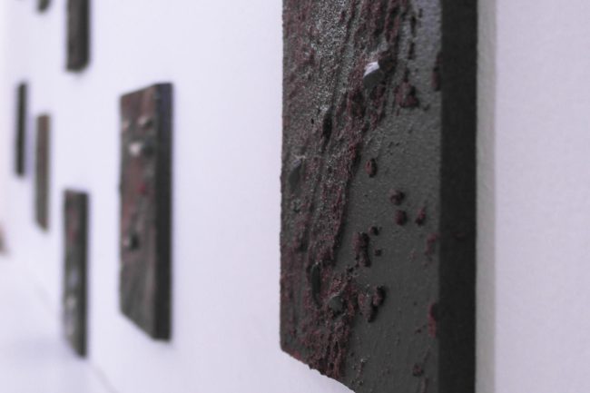 Installationsansicht "Cascading Tides" im Atelier